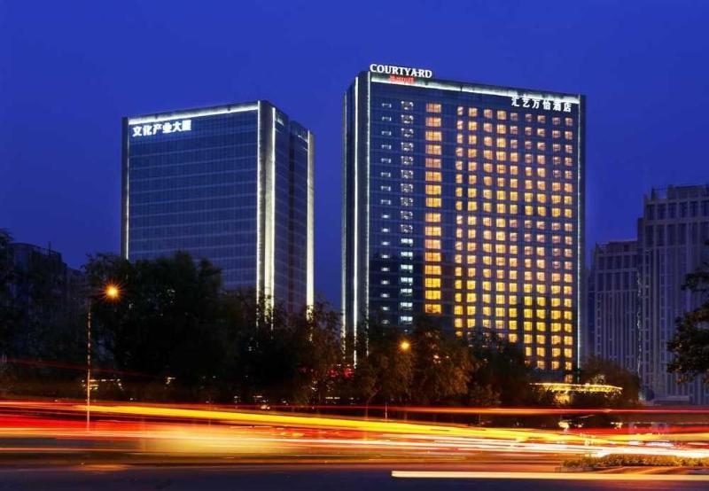 Отель Courtyard By Marriott Zhengzhou East Экстерьер фото