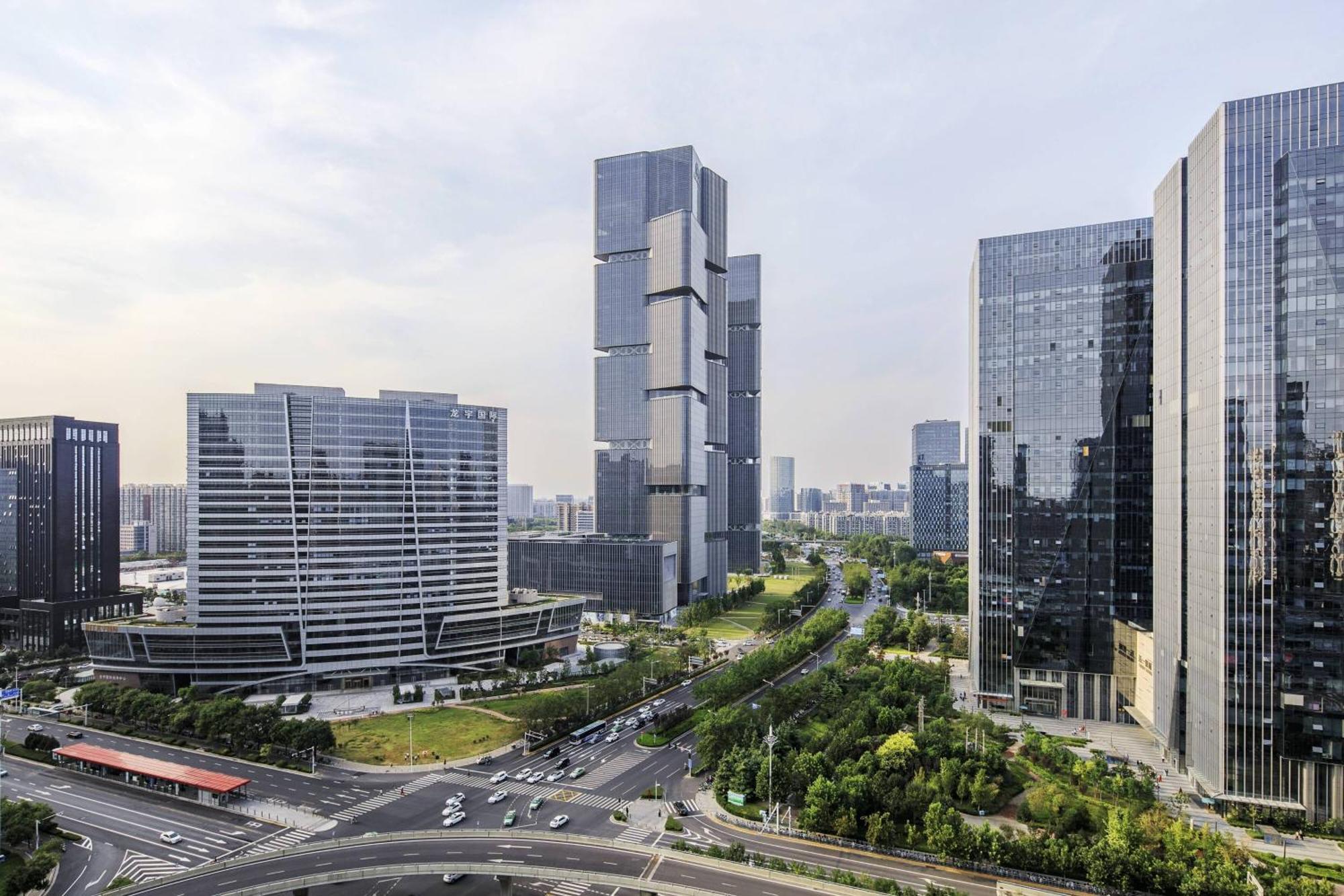 Отель Courtyard By Marriott Zhengzhou East Экстерьер фото