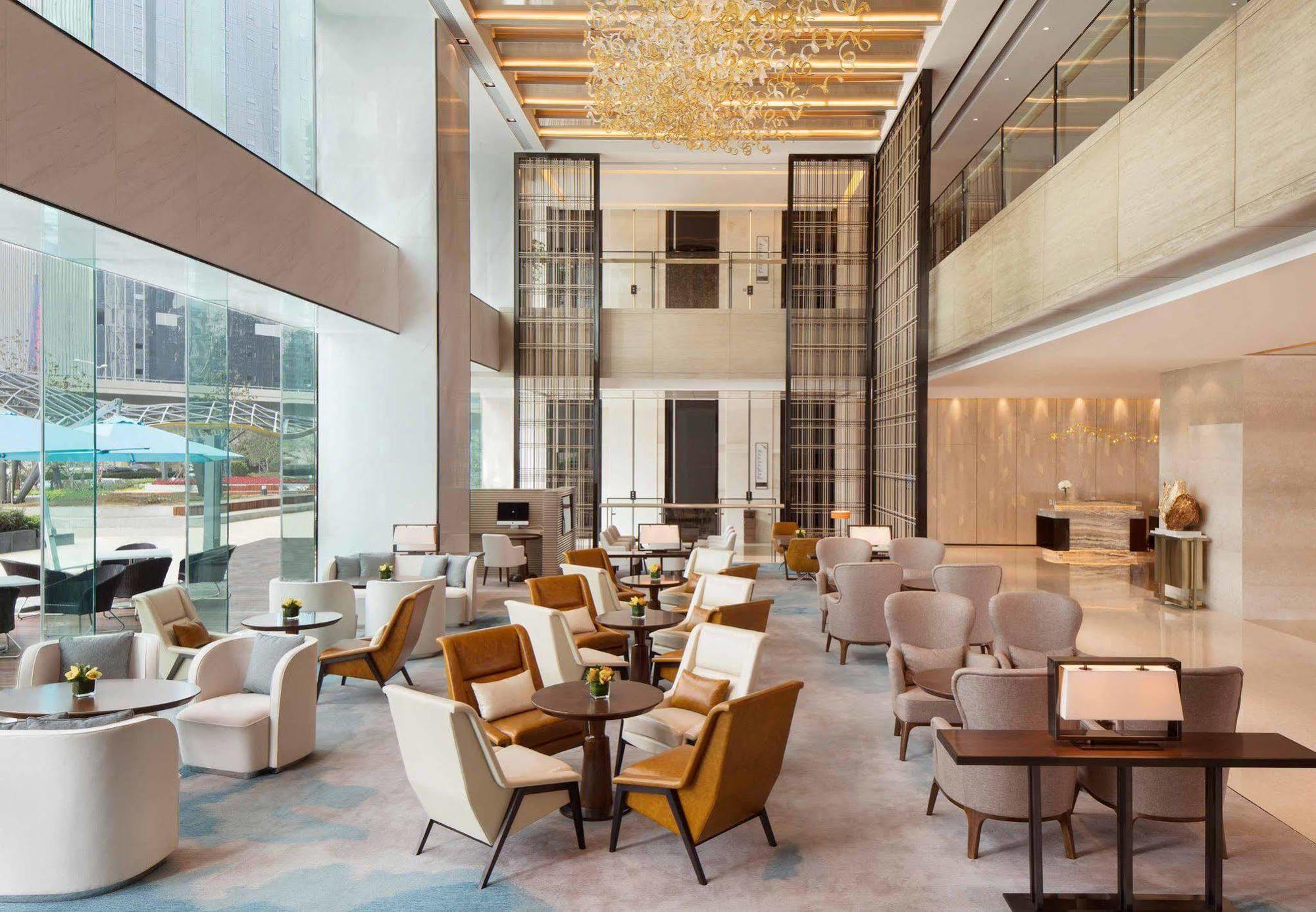 Отель Courtyard By Marriott Zhengzhou East Экстерьер фото